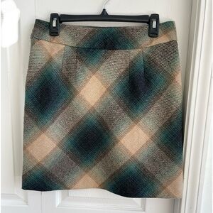6 P Loft Wool A-Line Skirt